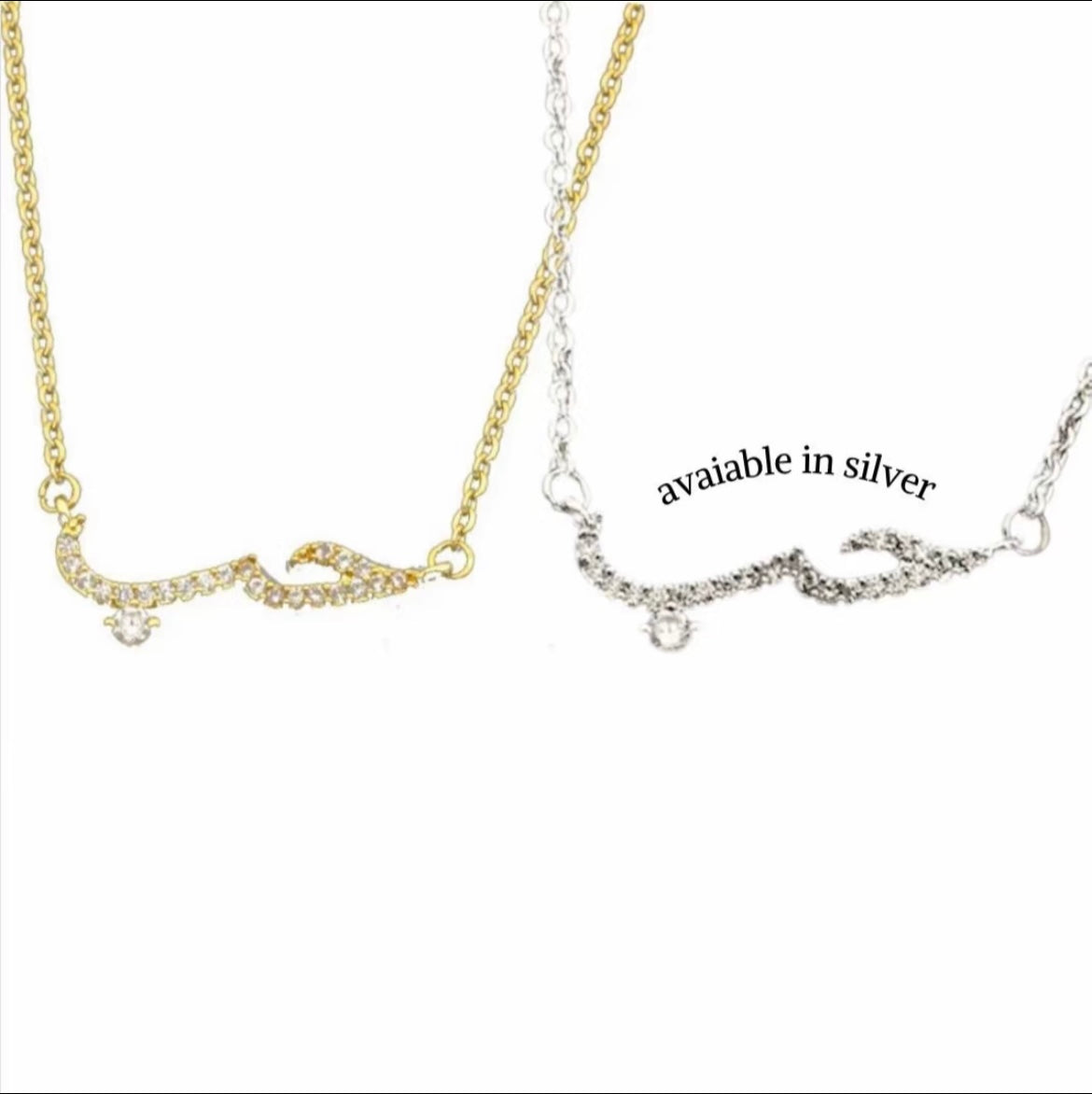 Hub (love) Arabic necklace