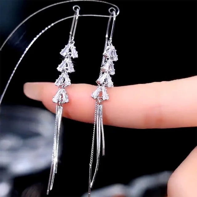 Pearl Leaf Tassel Earrings