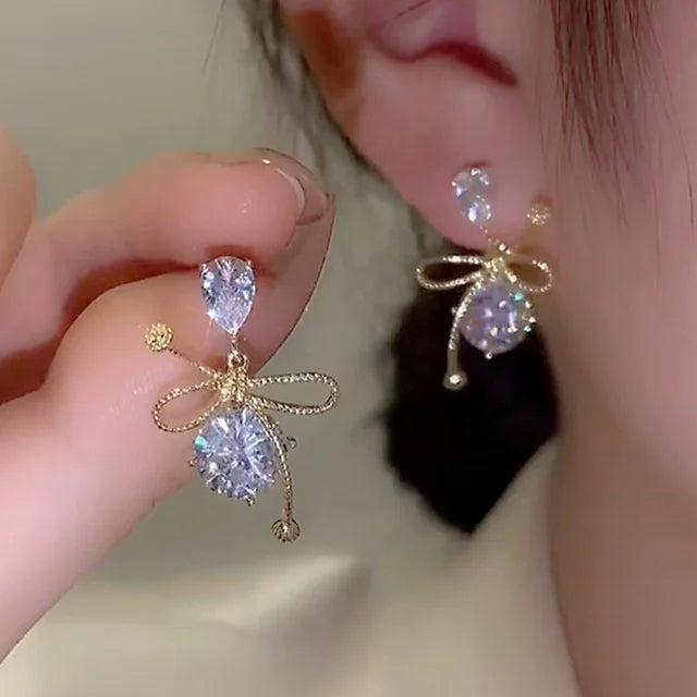 Pearl Leaf Tassel Earrings