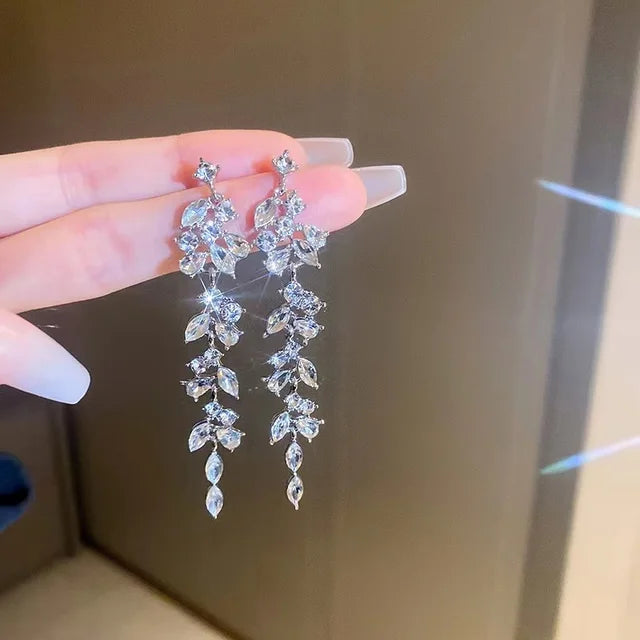 Pearl Leaf Tassel Earrings