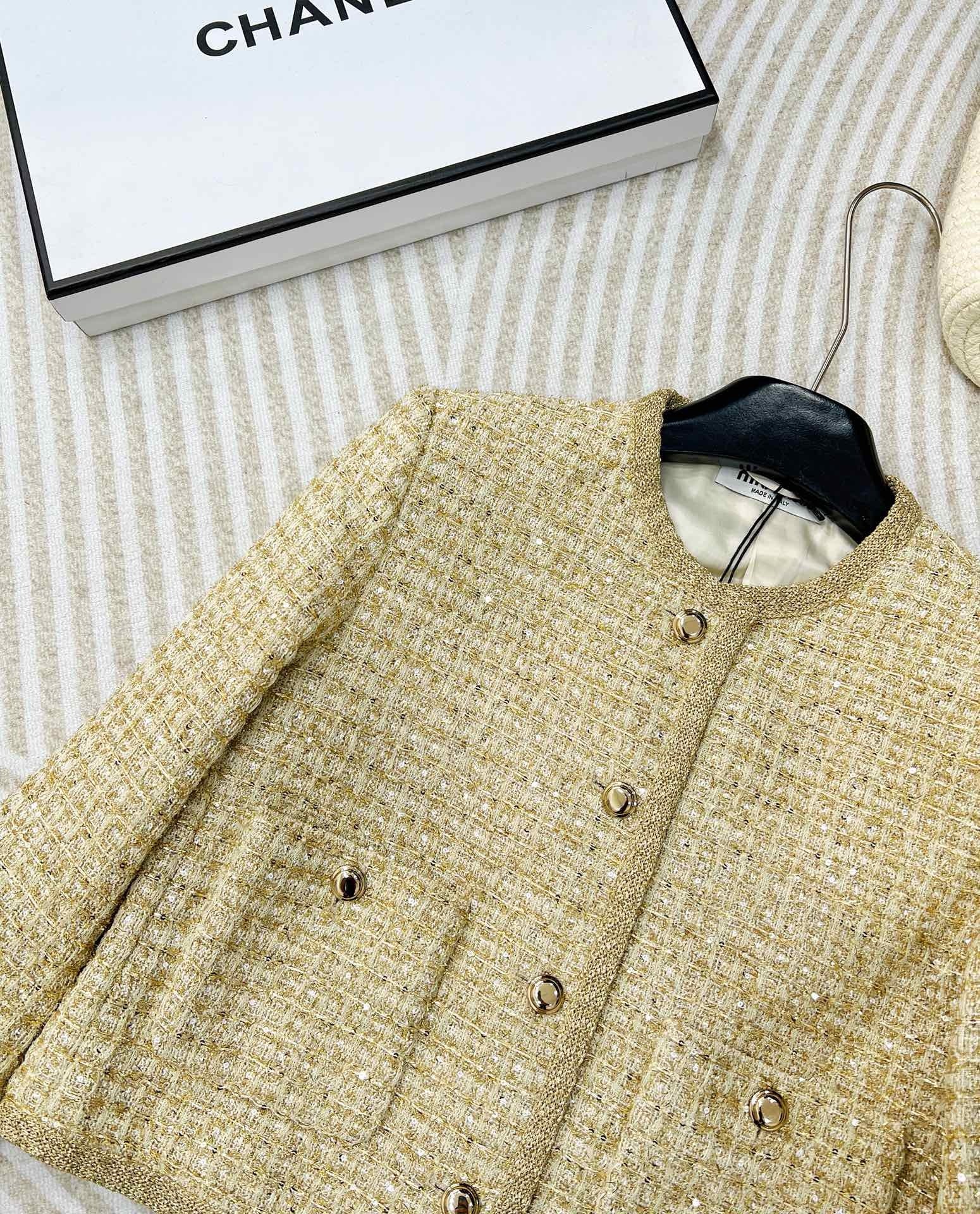 Golden Tweed Pocket Blazer