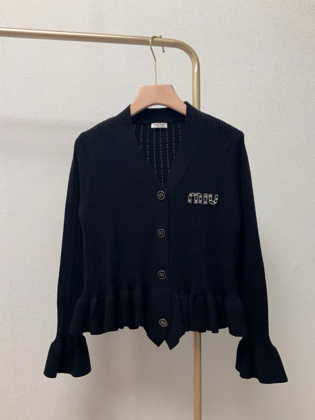 Ruffle Hem Knit Cardigan