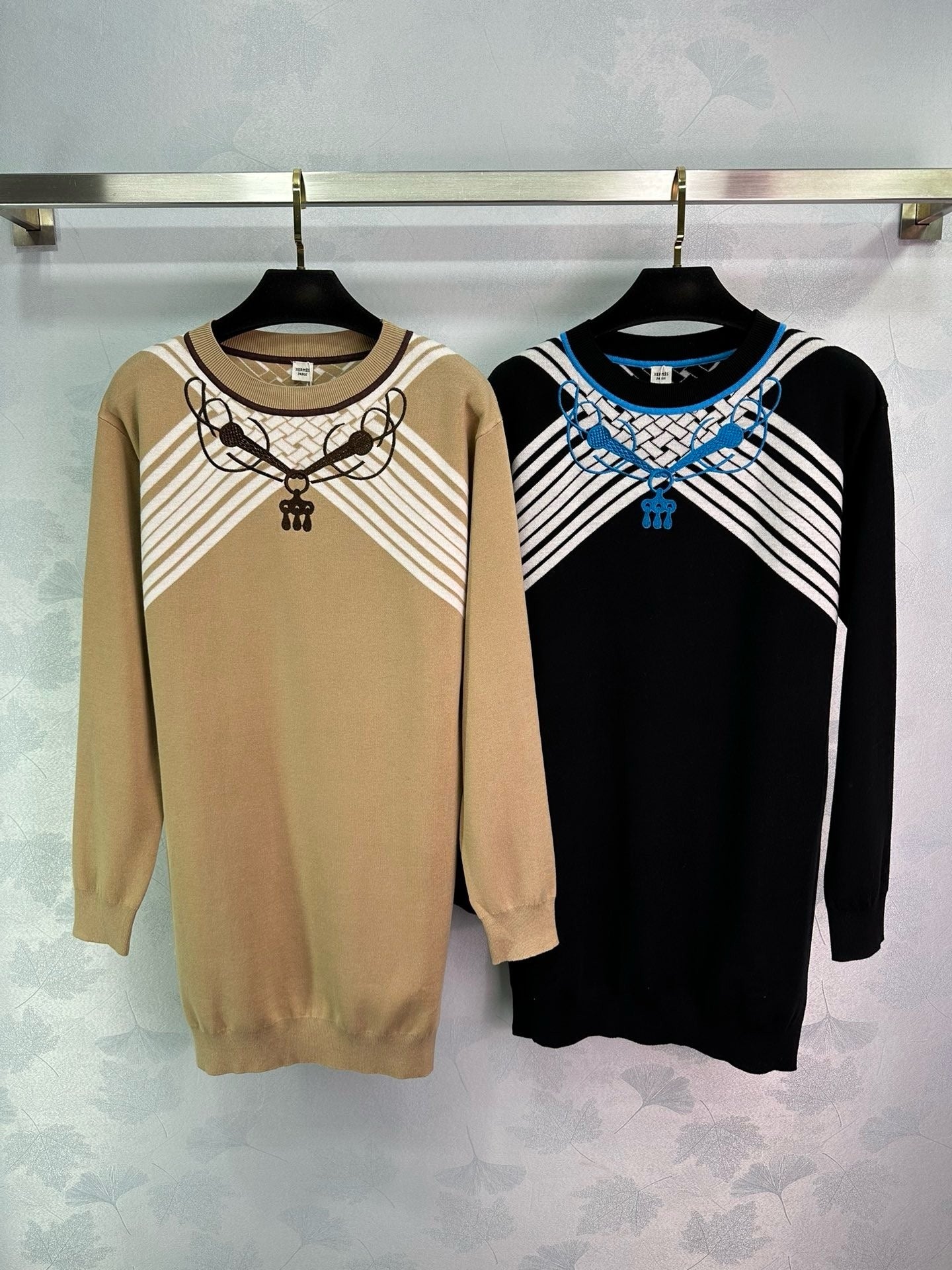 Equestrian Chain Motif Sweaters