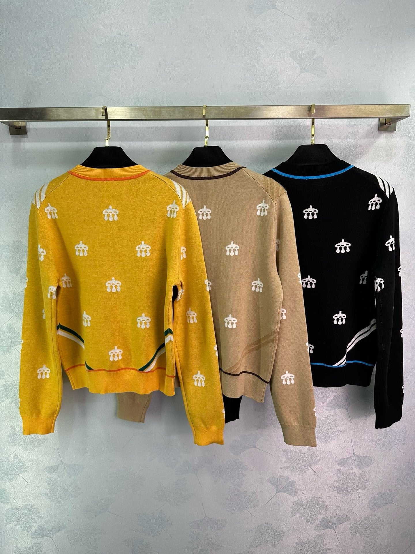 Equestrian Motif Knit Sweater