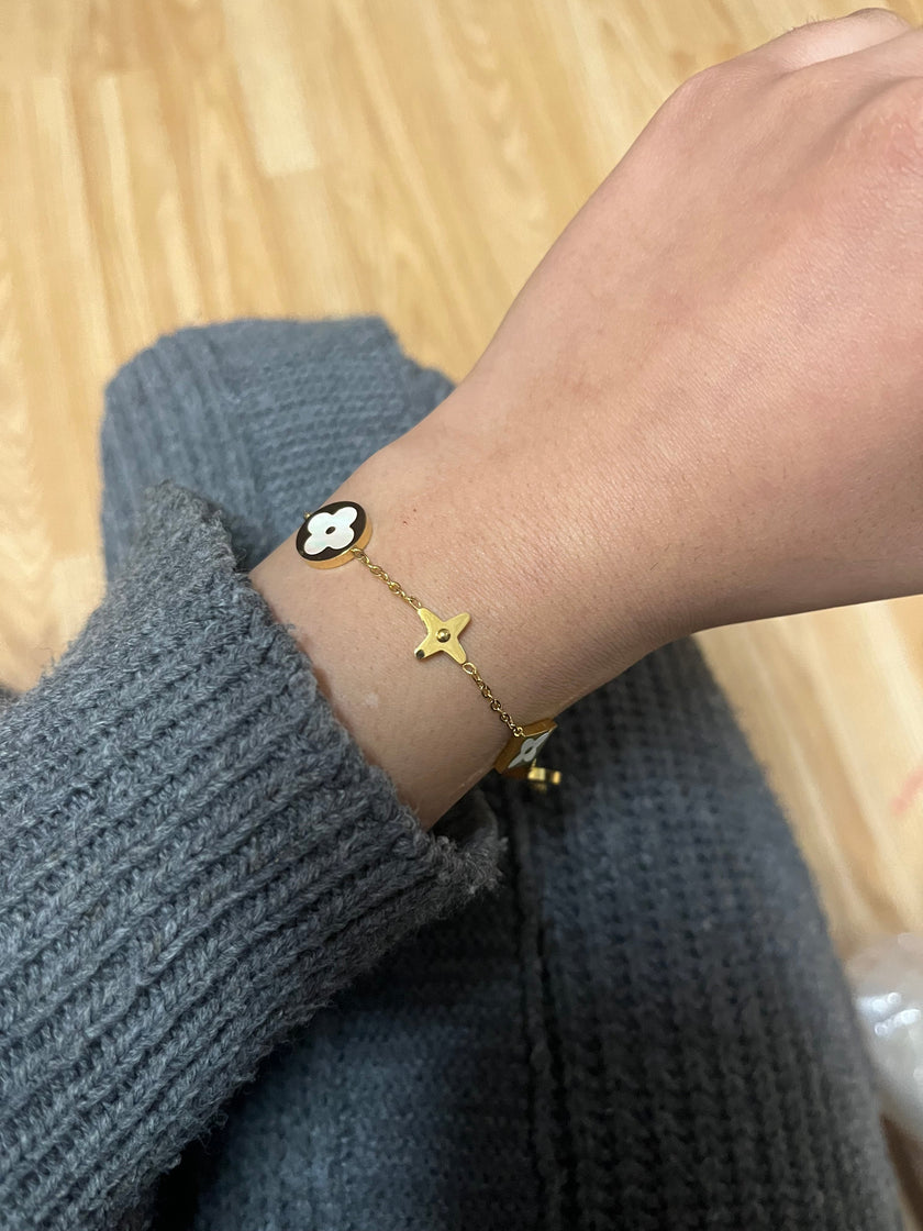 Mother of pearl vl bracelet