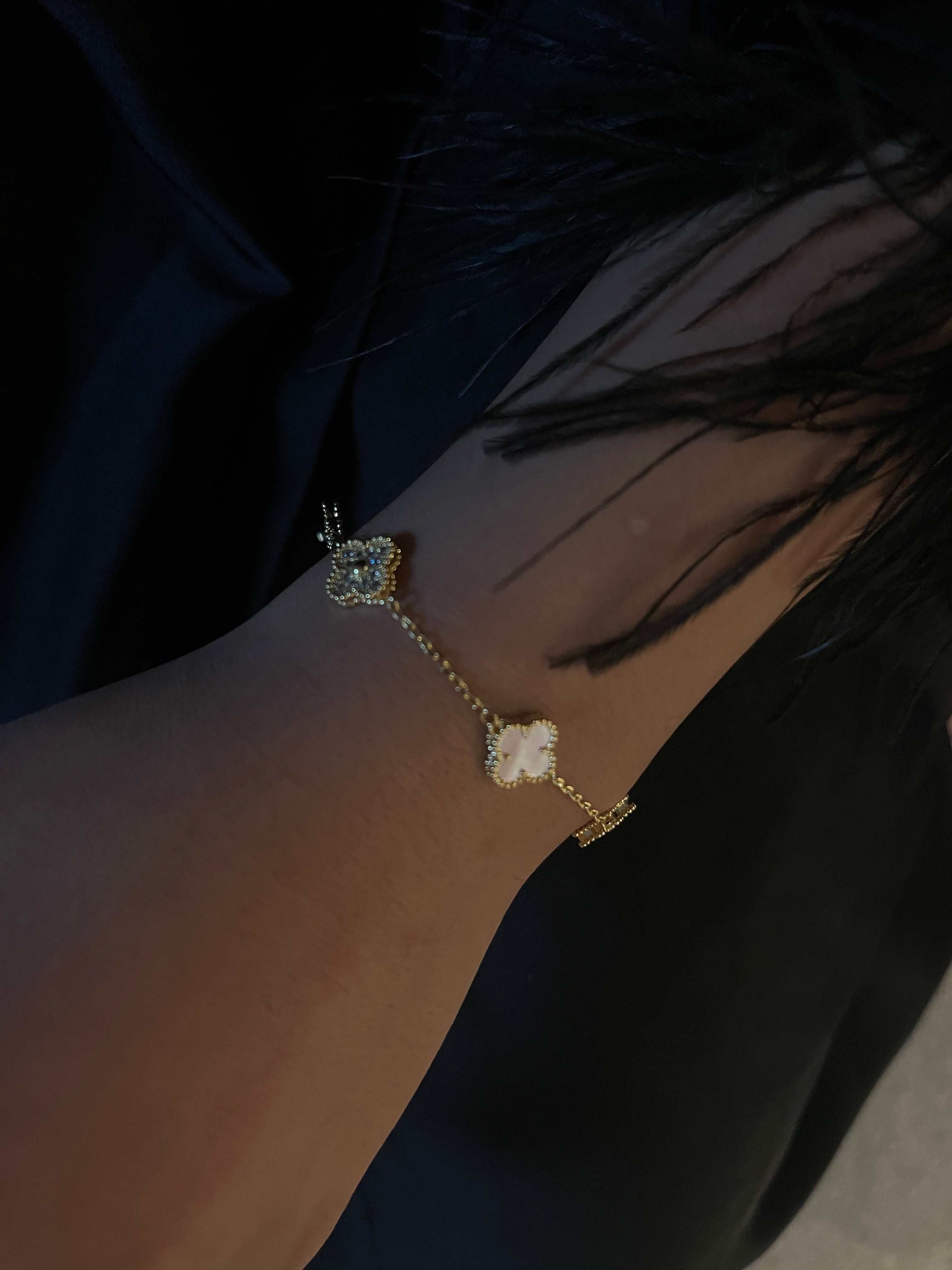 Mini Stamp Clover Bracelet