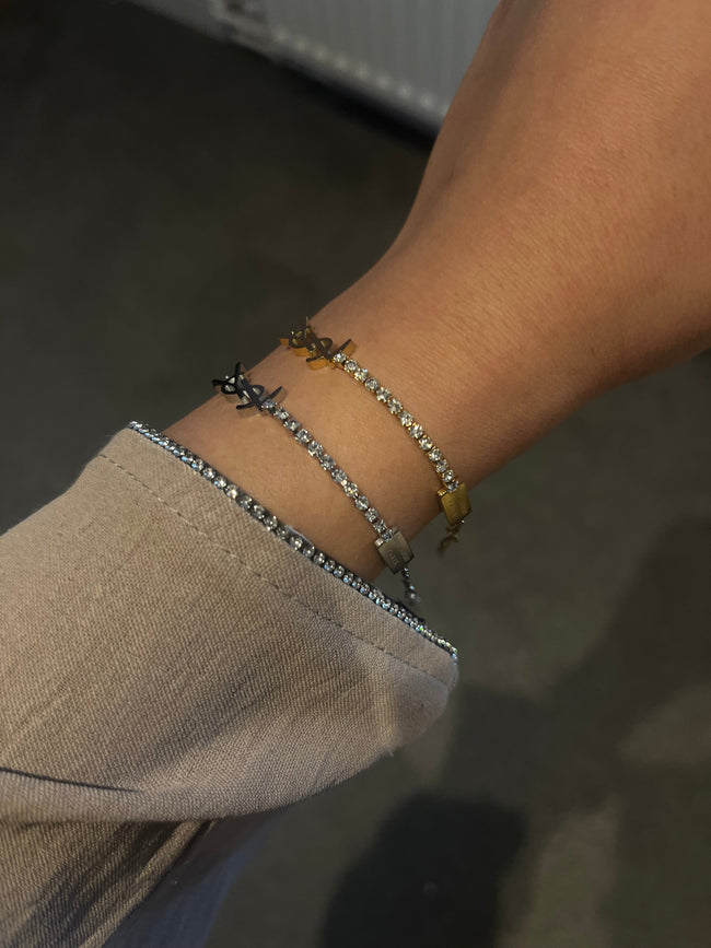 Y half diamond bracelet