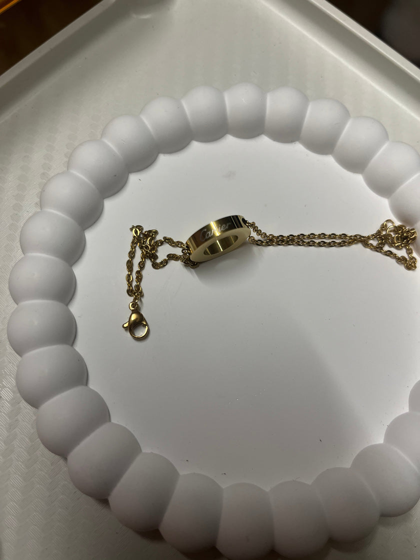 Carrier bracelet engraved