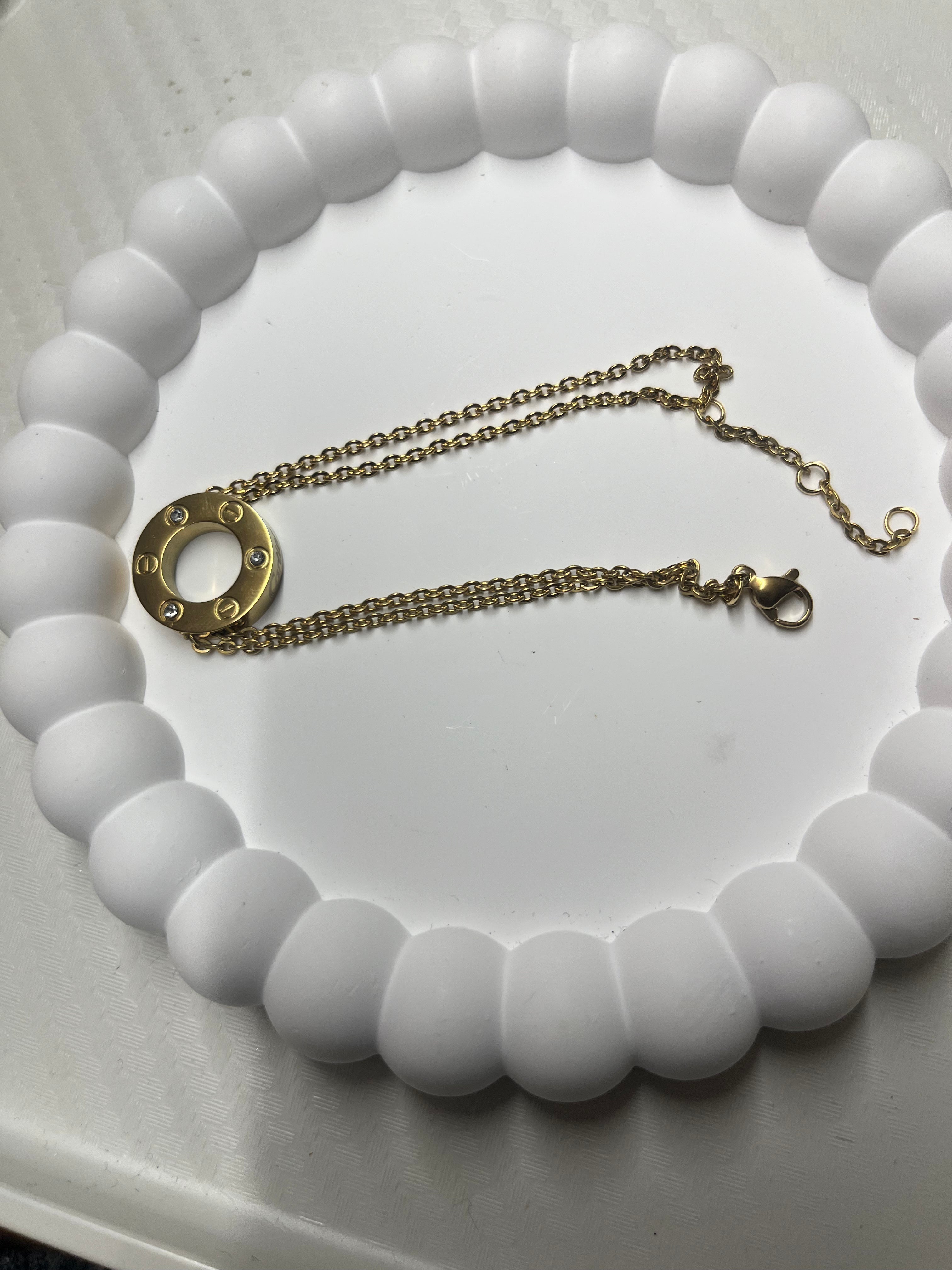 Carrier bracelet engraved