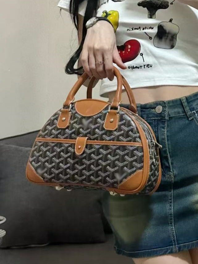 Saint Jeanne Bag