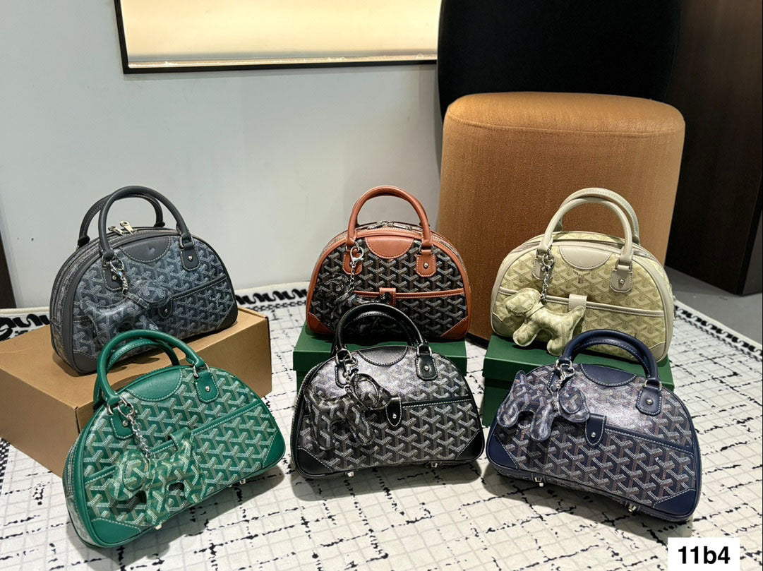 Saint Jeanne Bag