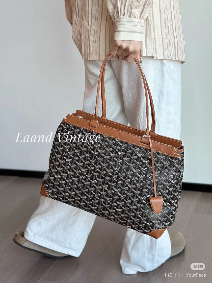 Bellechasse Biaude PM Bag