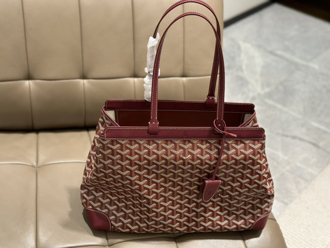 Bellechasse Biaude PM Bag