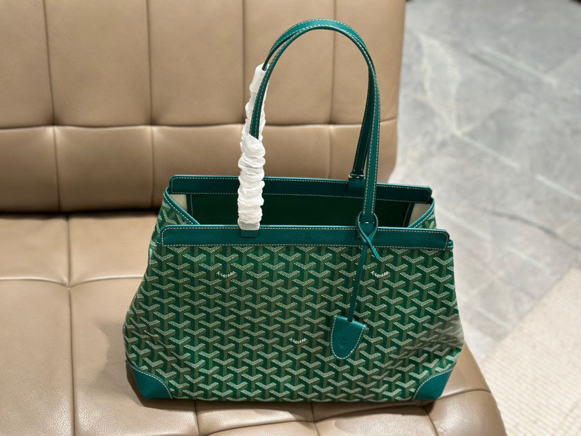 Bellechasse Biaude PM Bag