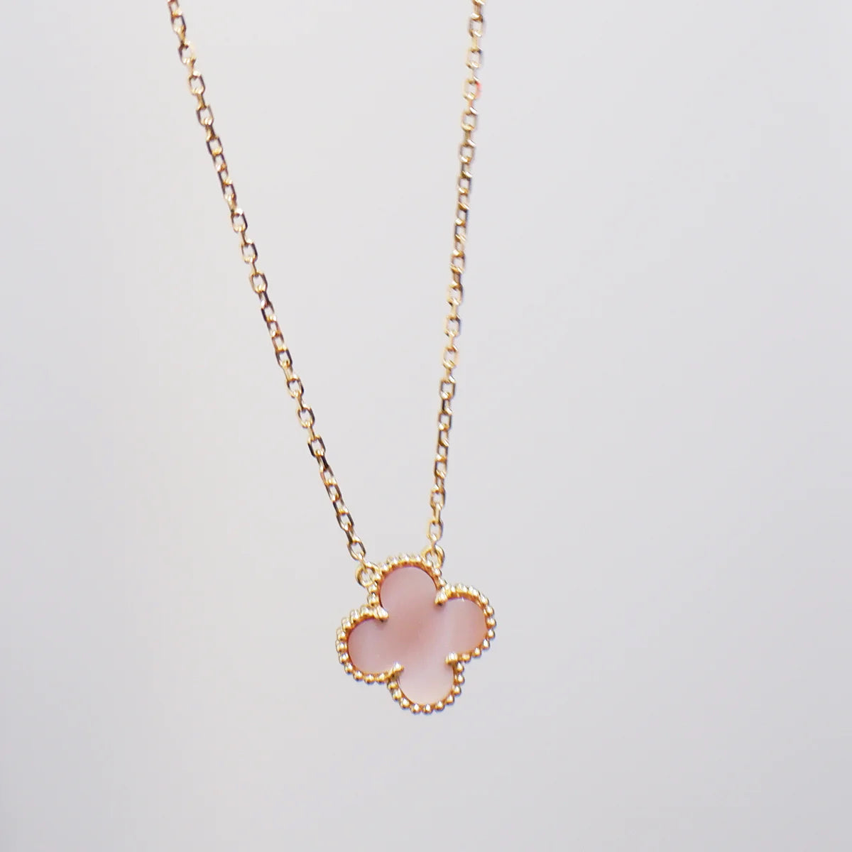 Flower stamp necklace