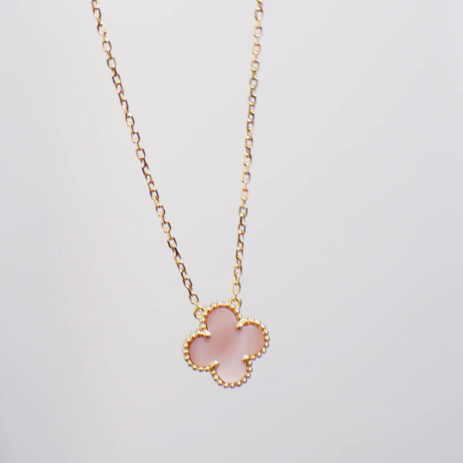 Flower stamp necklace