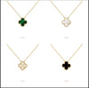 Flower stamp necklace