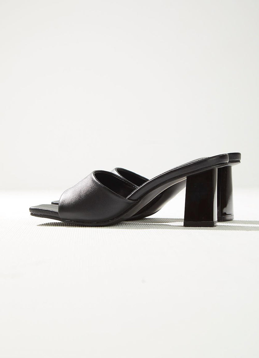 Daisy Mule Heel - Black