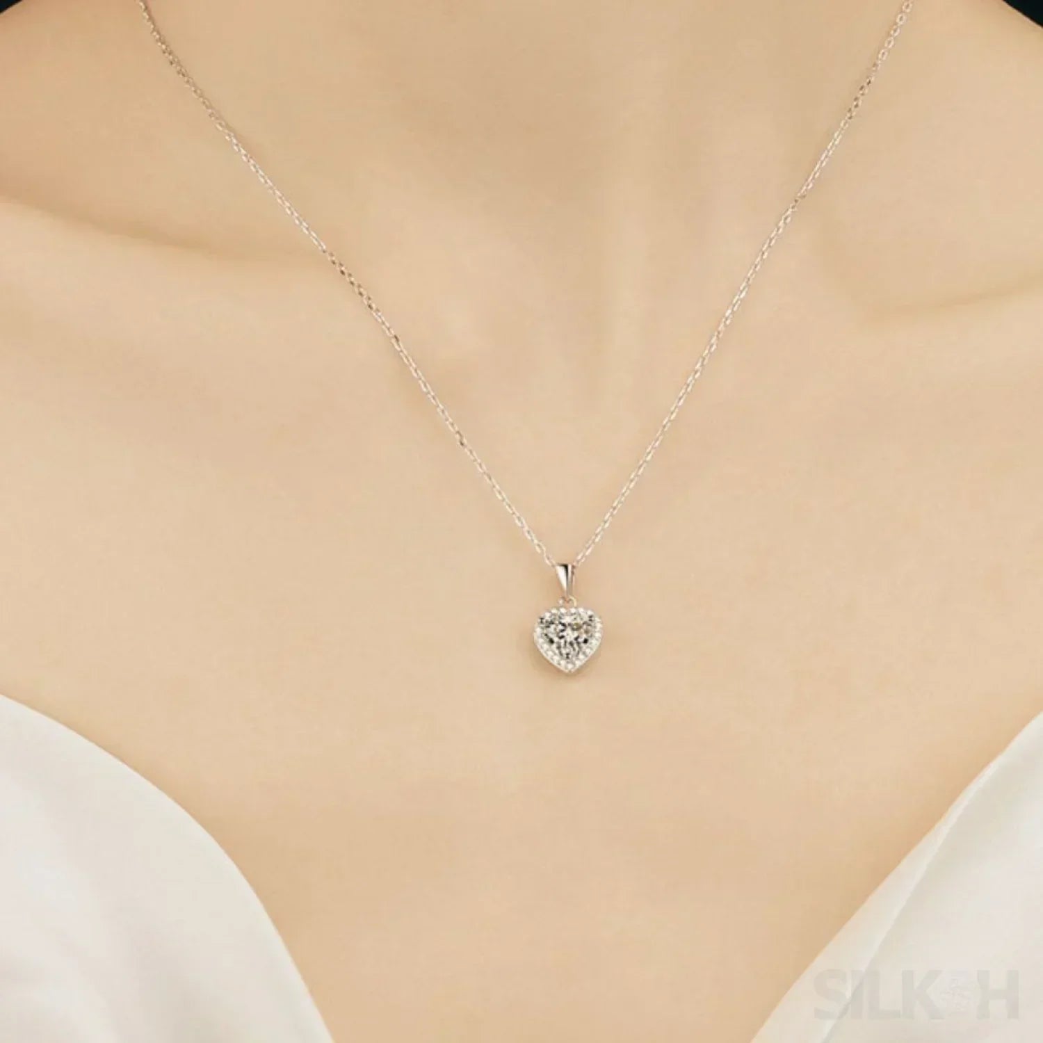 Heart Shaped 925 Sterling Silver Moissanite Necklace Cia