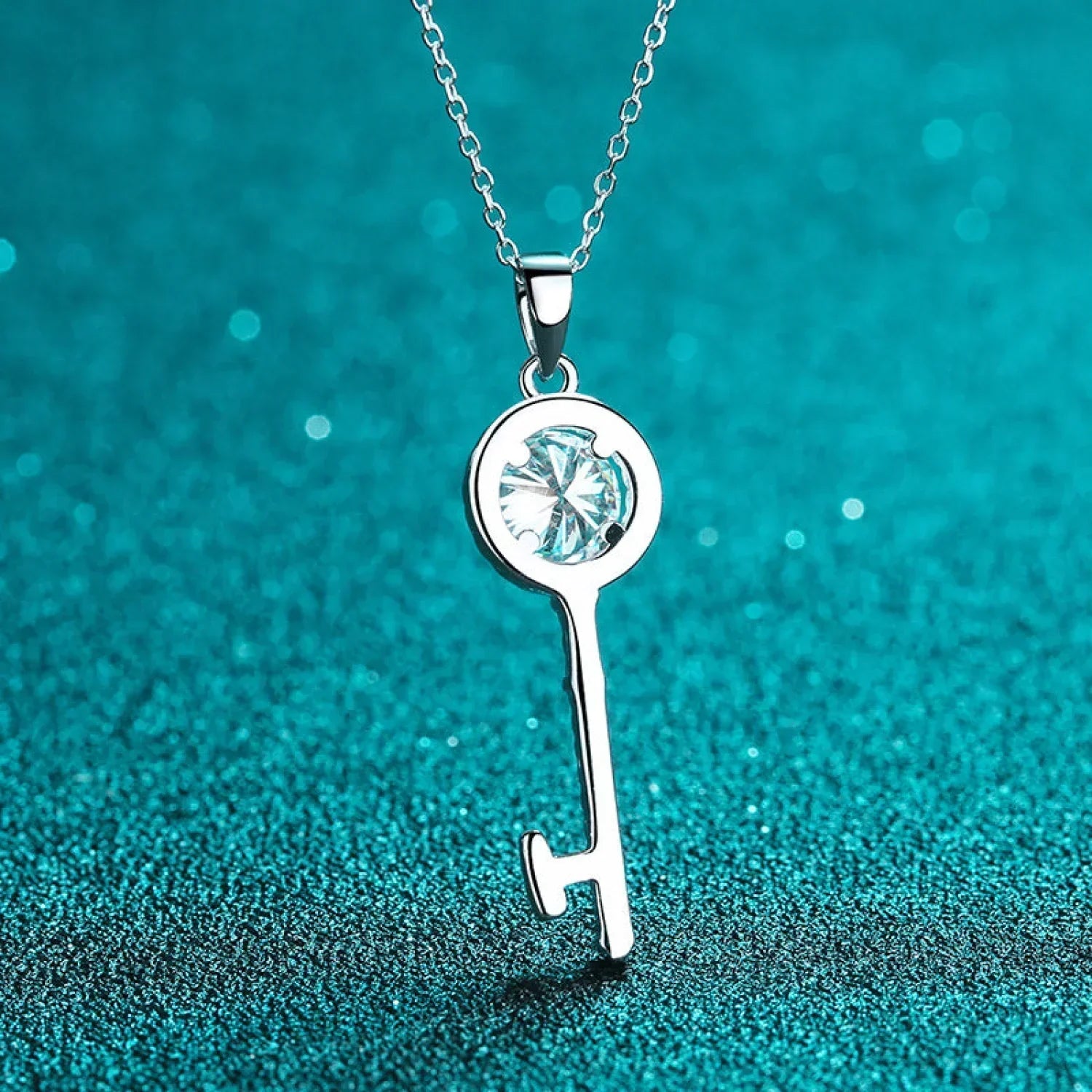 Key Shaped 925 Sterling Silver Moissanite Necklace Cat