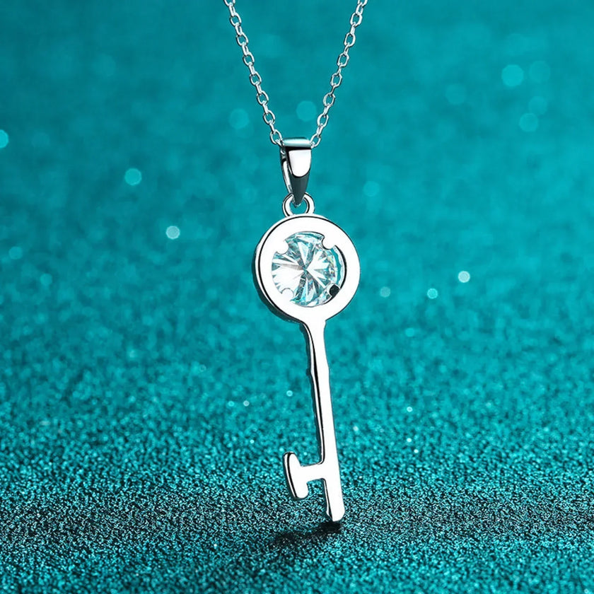 Key Shaped 925 Sterling Silver Moissanite Necklace Cat