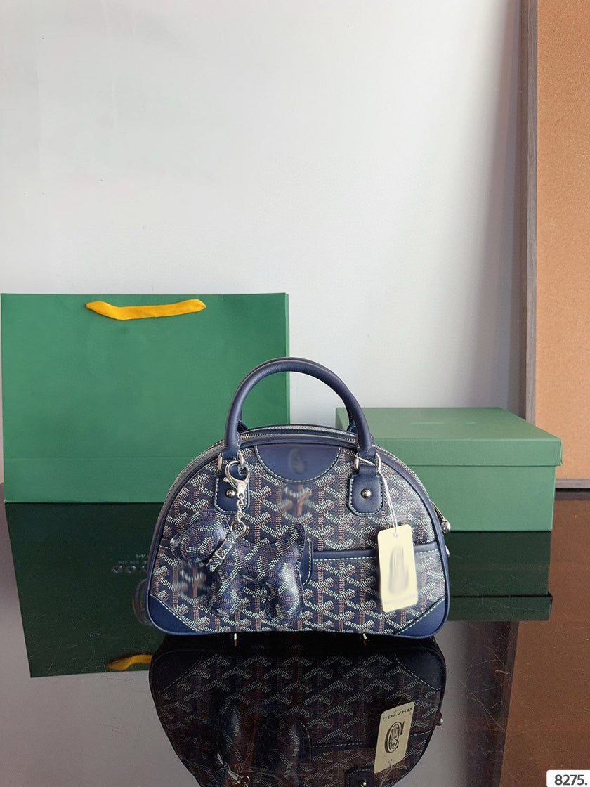 Saint Jeanne Bag