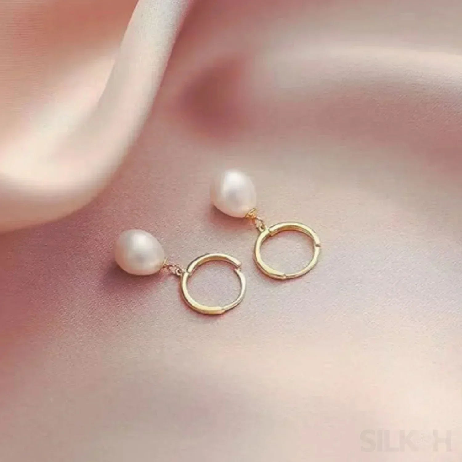 Oval Sterling Silver pearl Hoop Earrings Ana