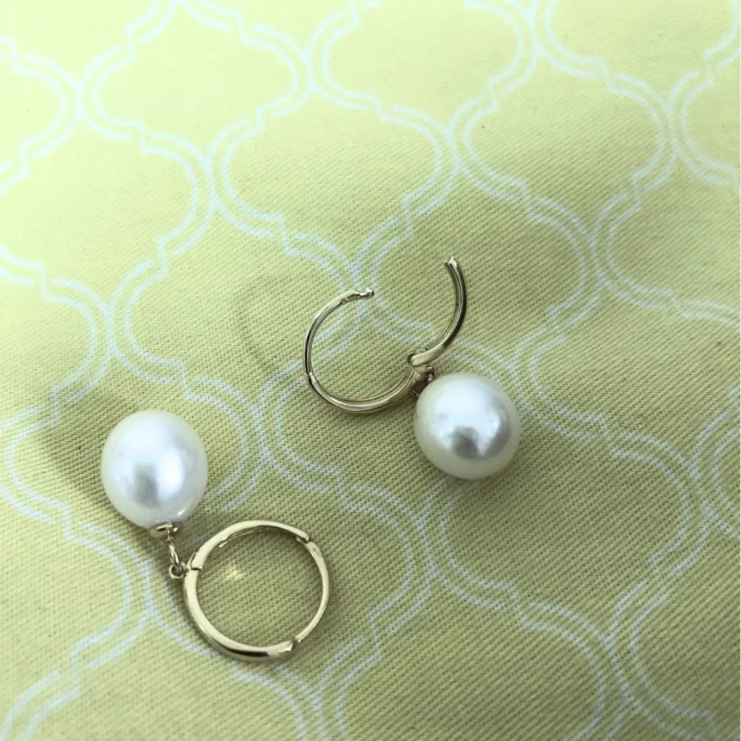 Oval Sterling Silver pearl Hoop Earrings Ana