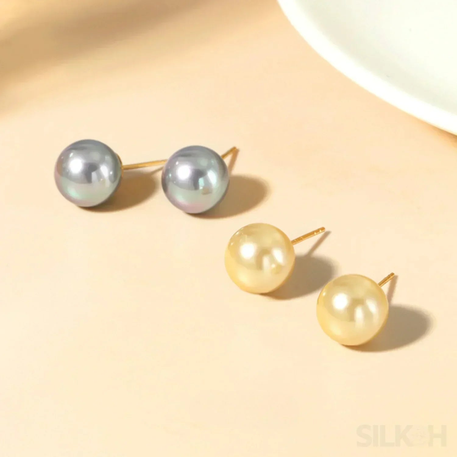 Round 18K Gold Plated Sterling Silver Pearl Stud Earrings Kya