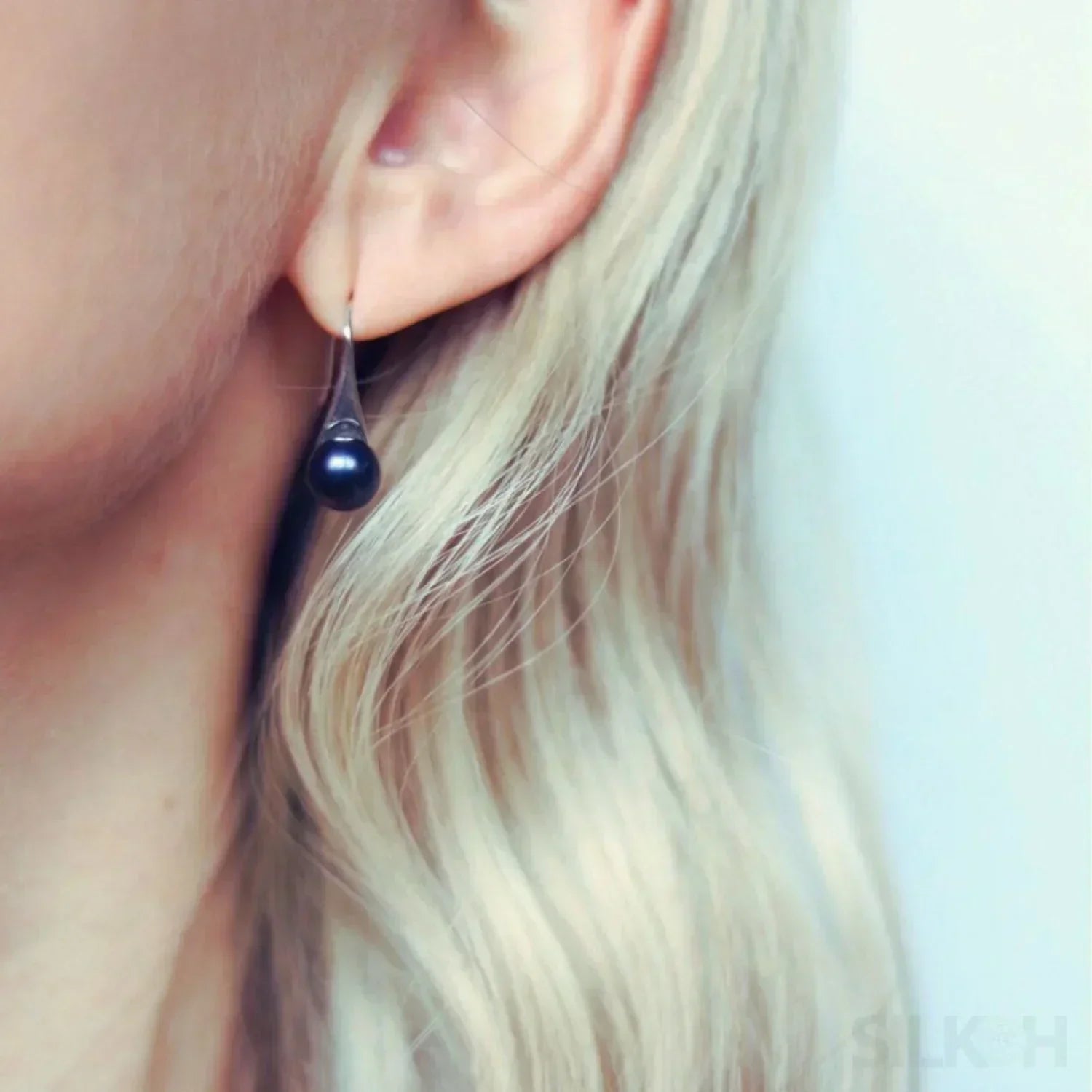 Round Sterling Silver pearl Drop Earrings Ann