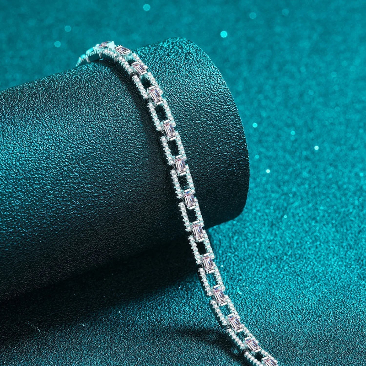 Square Box Chain Moissanite Bracelet Bea