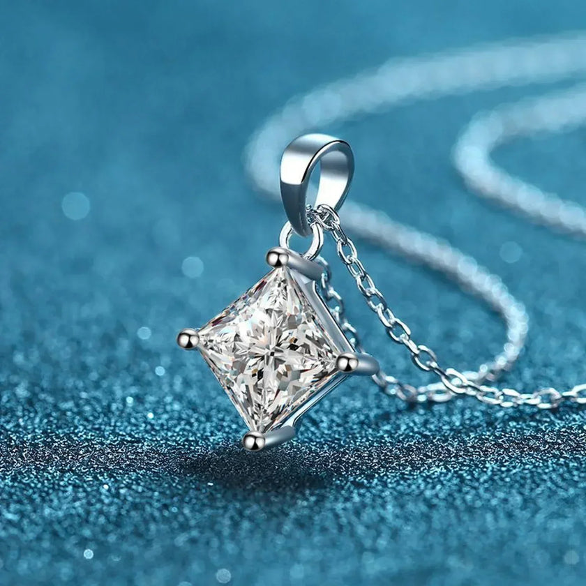 Square Shaped 925 Sterling Silver Moissanite Necklace Dee